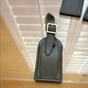 Louis Vuitton Black Leather Bag Tag